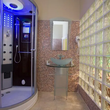 Hotel Bow Garden 3*