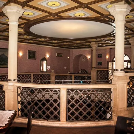 Bow Garden 3* Komárno