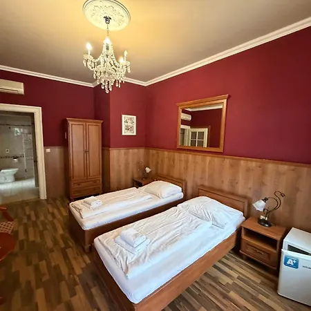 Bow Garden 3* Komárno