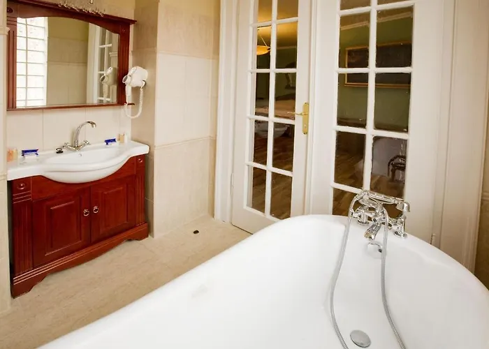 Hotel Bow Garden Komarno